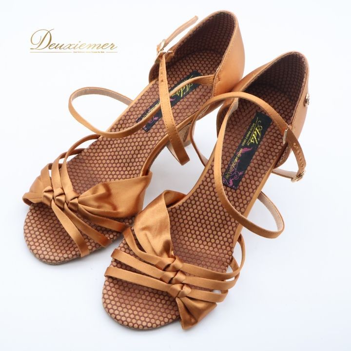 Chacott チャコット ヒール ダンスシューズ パンプス 25 CHACOTTのフリマアイテム一覧