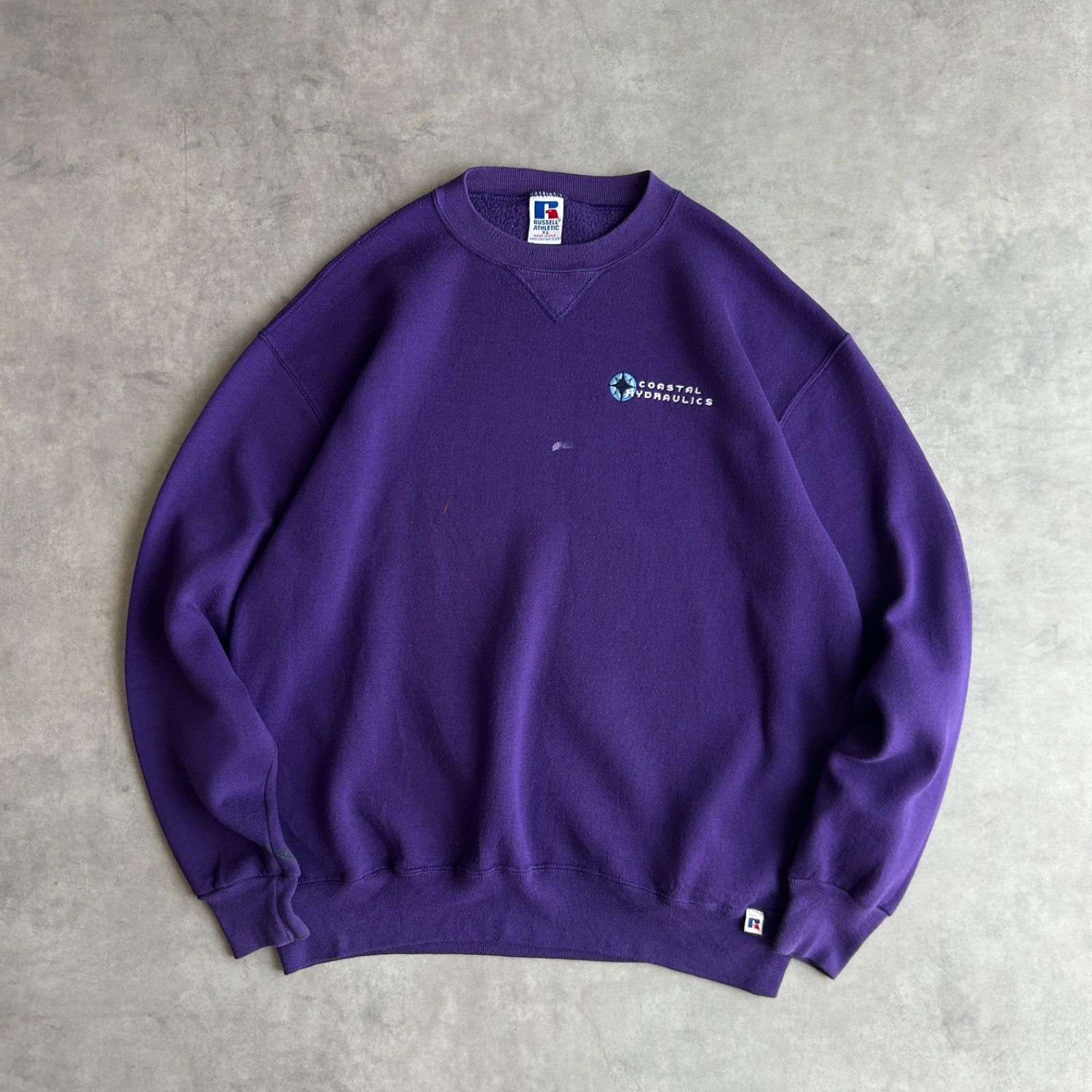 ラッセルアスレチック　スウェット　裏起毛　Vガジェット　古着　ブラック　M 90s⁄RUSSELL ATHLETIC⁄ラッセルアスレチック⁄企業系スウェット⁄USA製