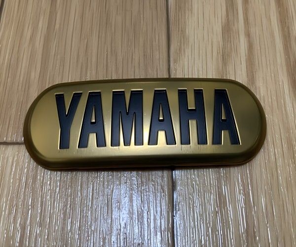ヤマハ SR400 エンブレム EMBLEM 3LS-21781-30 YAMAHA 純正 Genuine JDM メーカー純正品