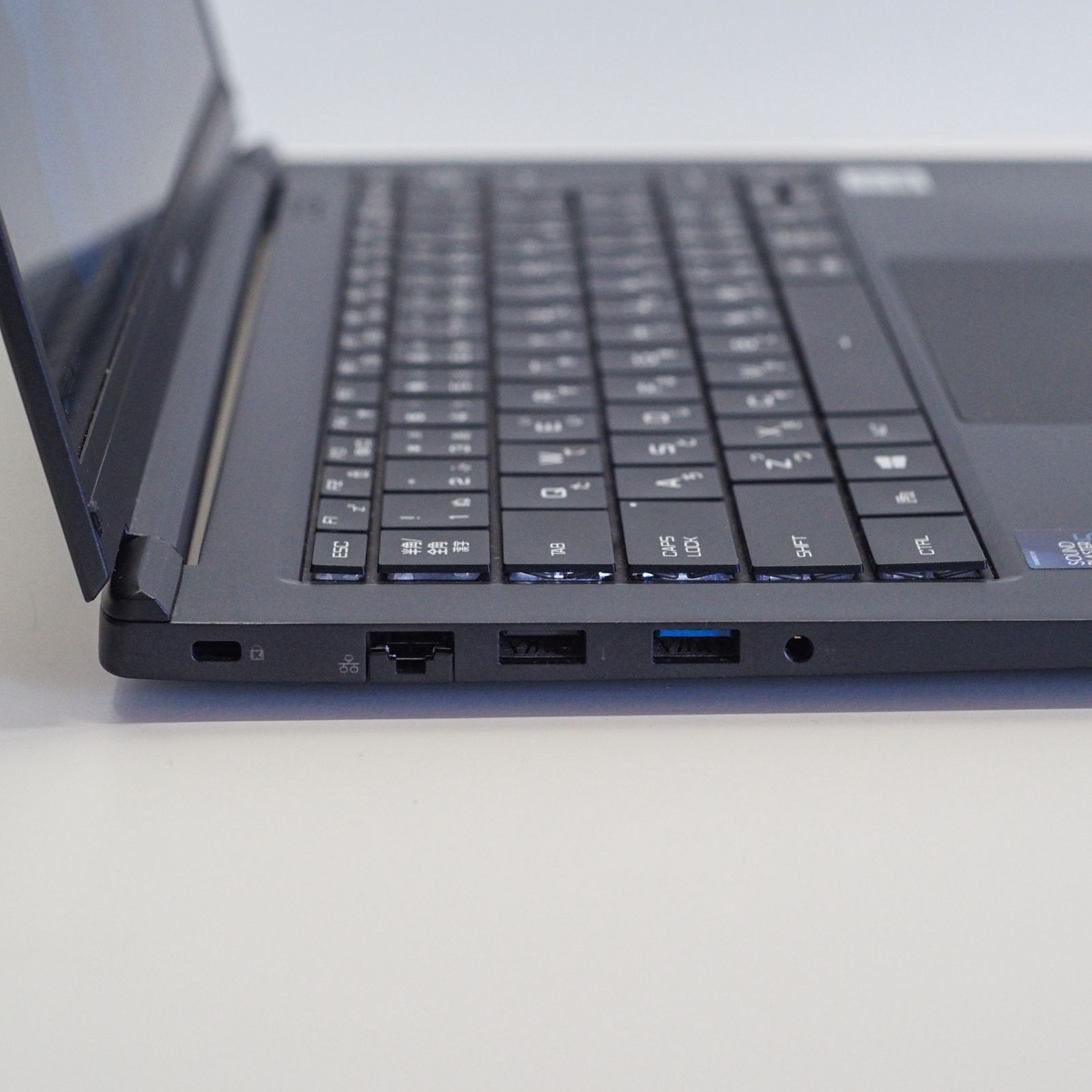 mouse X4-i7、Intel i7-10510U、Windows11Pro マウスコンピューター mouse X4-i7 Core i7 10510U/8GBメモリ