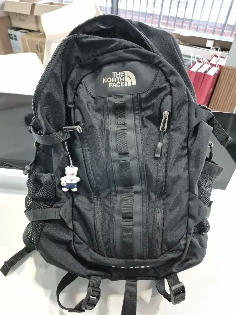 極美品 ミレスト 大容量 A4可 2way リュック バックパック PC入れ