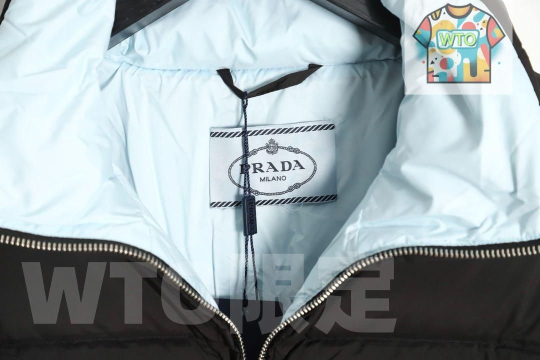PRADAダウン 22AW】新作 シャイニーナイロン ダウンジャケット◇プラダ