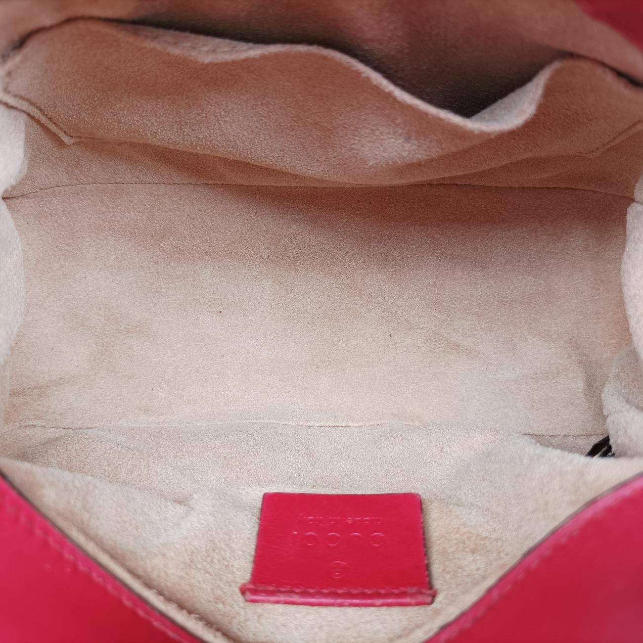 グッチGucciGGマーモントレッドレザー547260製番不明