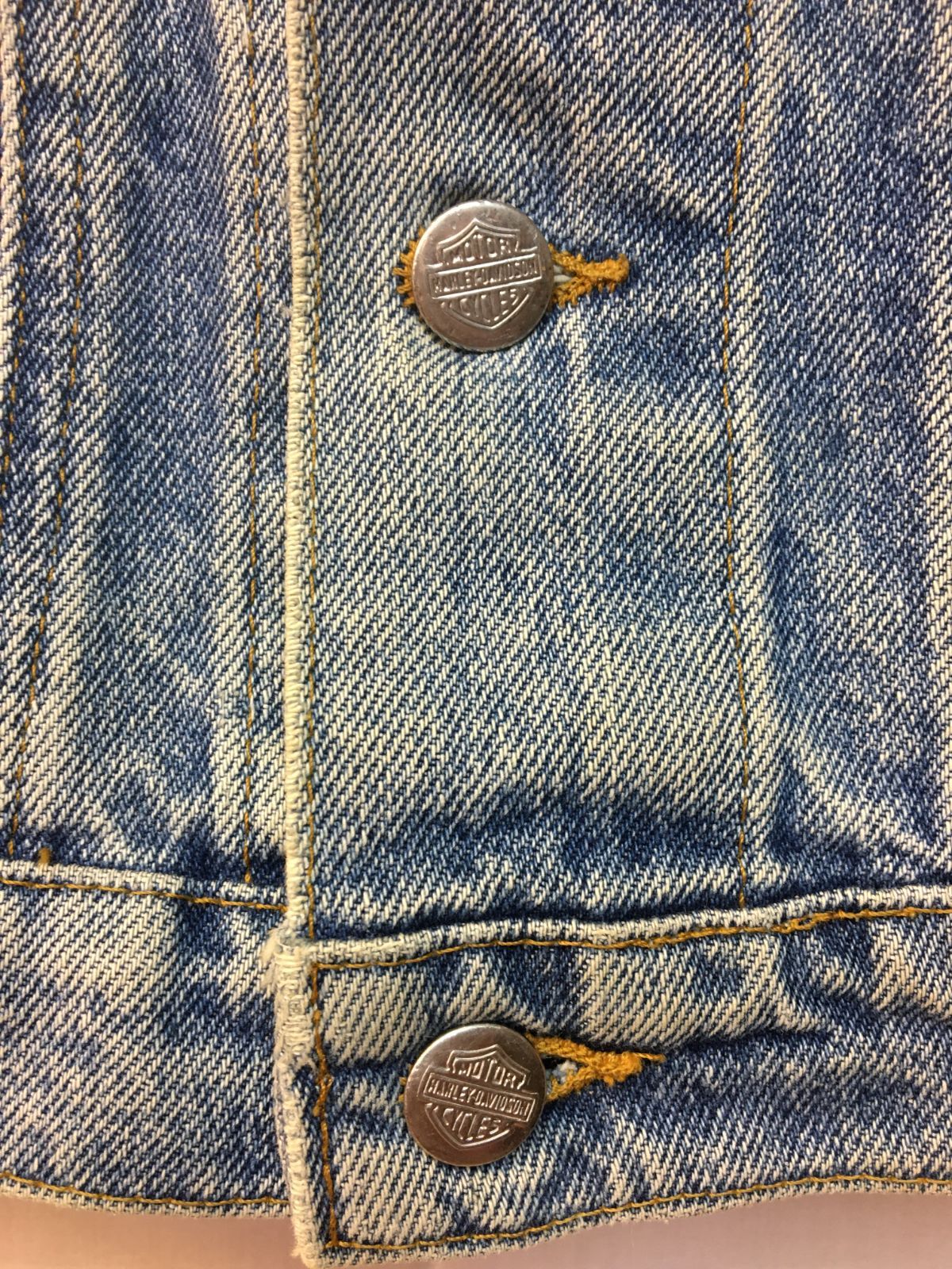 デザイン・サイズが豊富。 ▽ Harley-Davidson ハーレーダビッドソン デニムベスト ワッペン アメリカ製 サイズS 家族