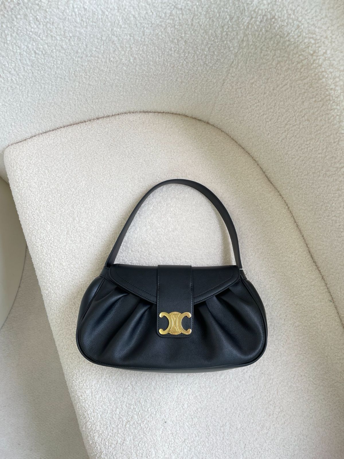 CELINE セリーヌ