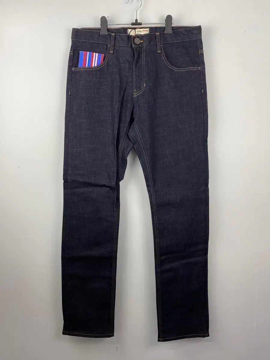 EVISU(エヴィス) バックロゴ ビッグ・ディコック ストライプ デニム