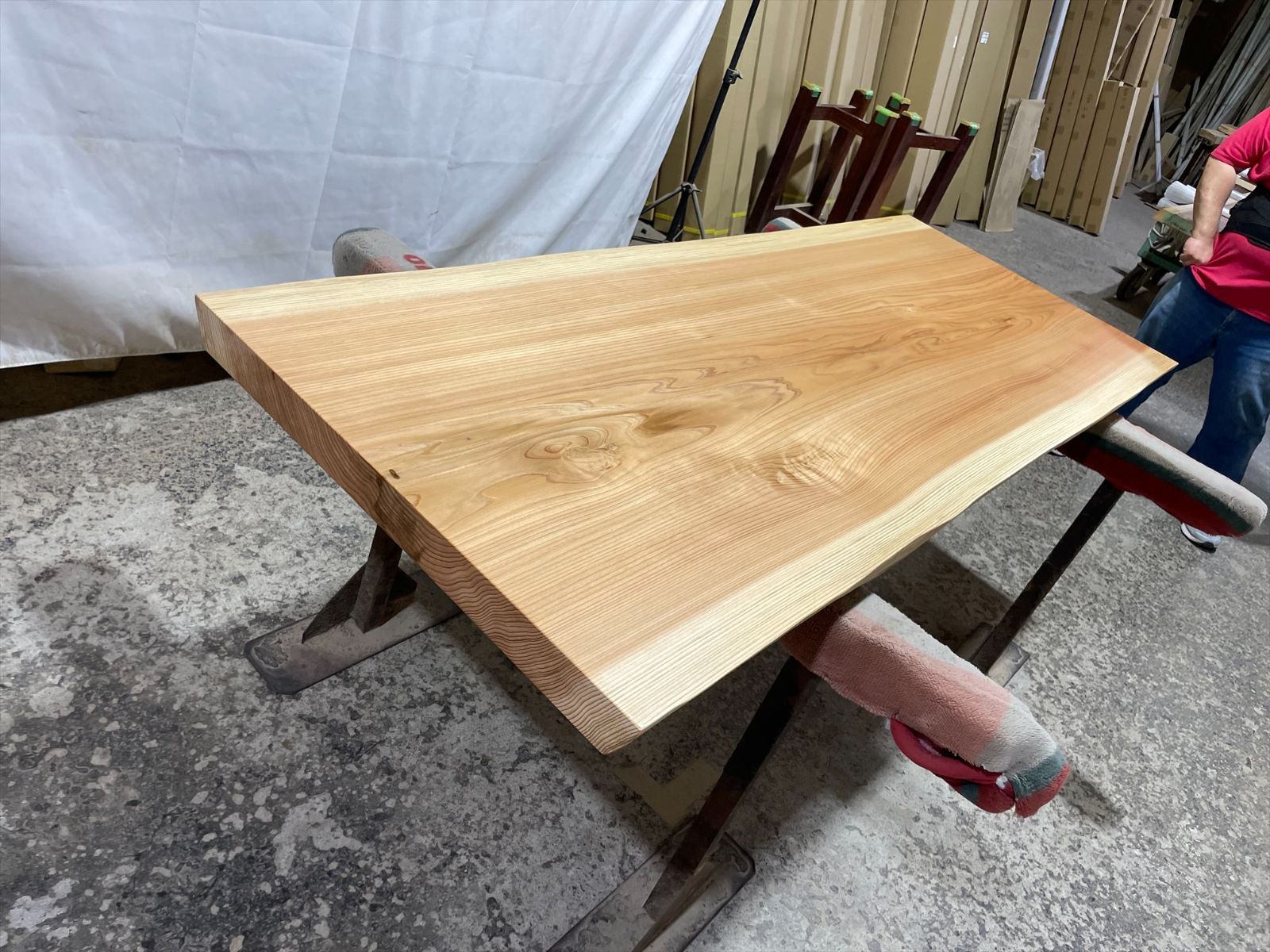 杉9132 一枚板無垢 1920x680-690-680x57mm 乾燥材 センターテーブル