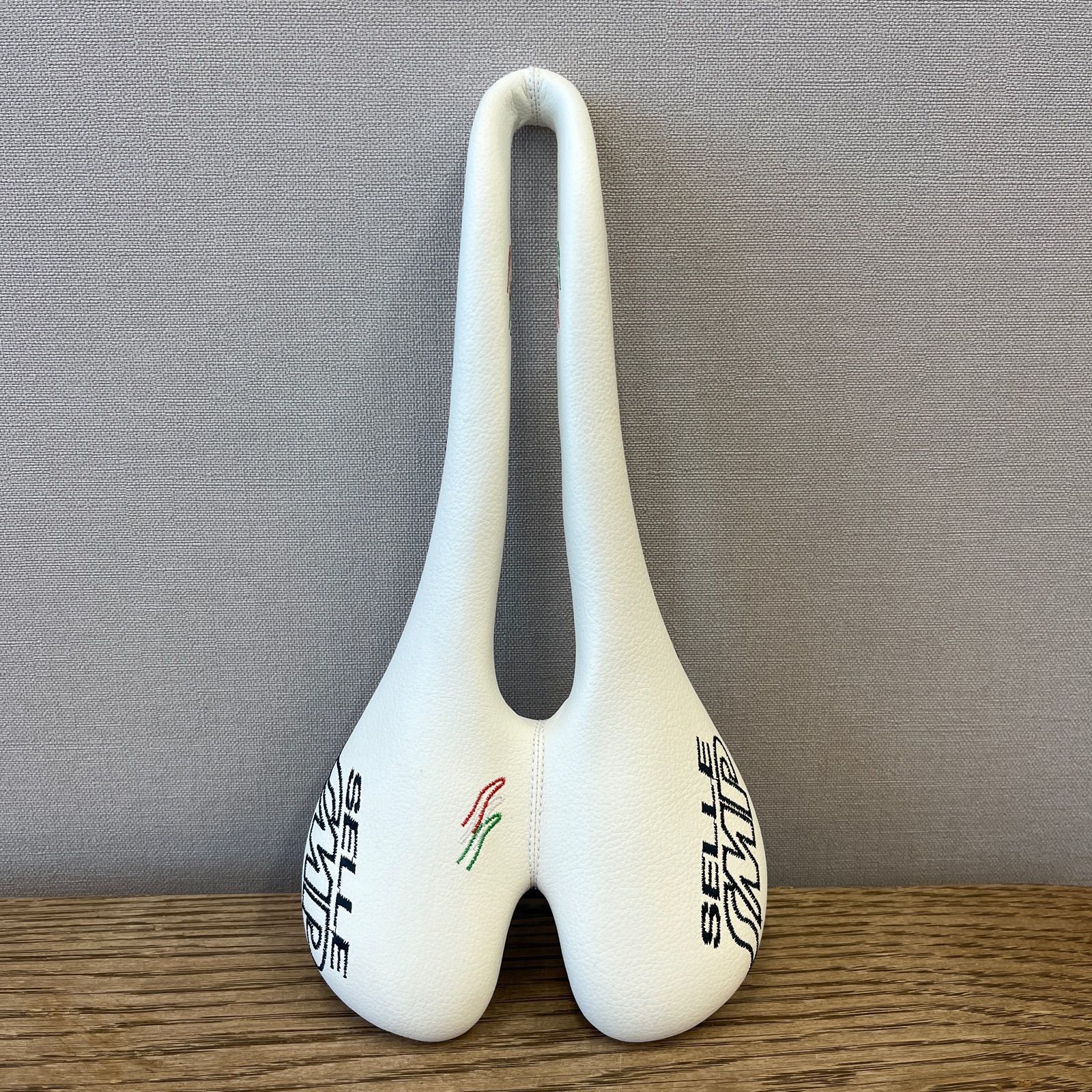 Selle SMP Drakon サドル ホワイト（セラSMPサドル： ロング