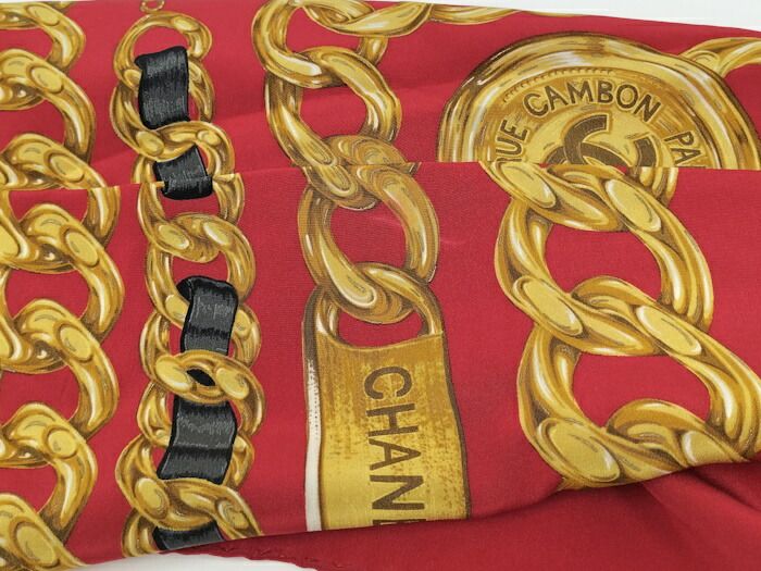CHANEL シャネル シルク スカーフ ココマーク マルチカラー 赤 CHANEL シャネル シルク スカーフ ココマーク マルチカラー 赤