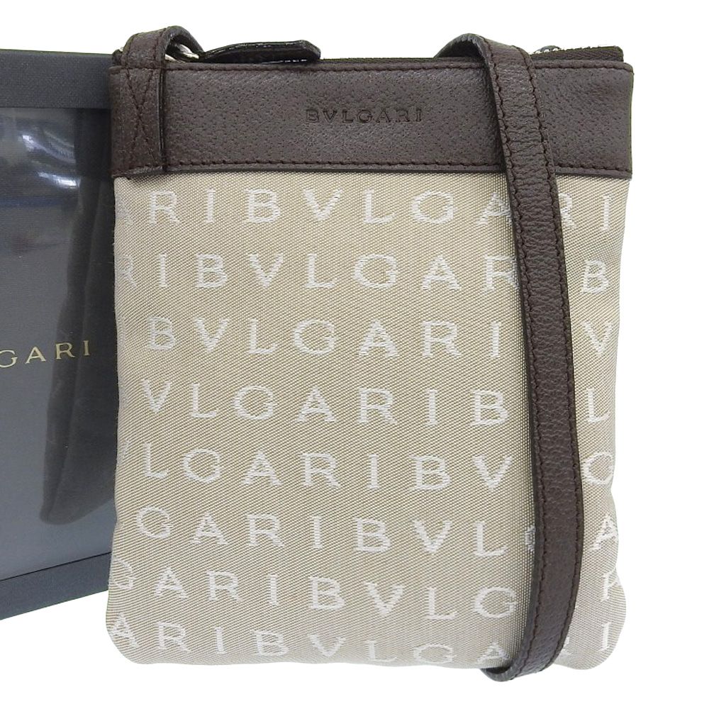 【本物保証】 箱付 新品同様 ブルガリ BVLGARI ロゴマニア フラットポーチ 22588 ショルダーバッグ キャンバス×レザー ベージュ 斜め掛け 本物保証】 箱付 新品同様 ブルガリ BVLGARI ロゴマニア フラット