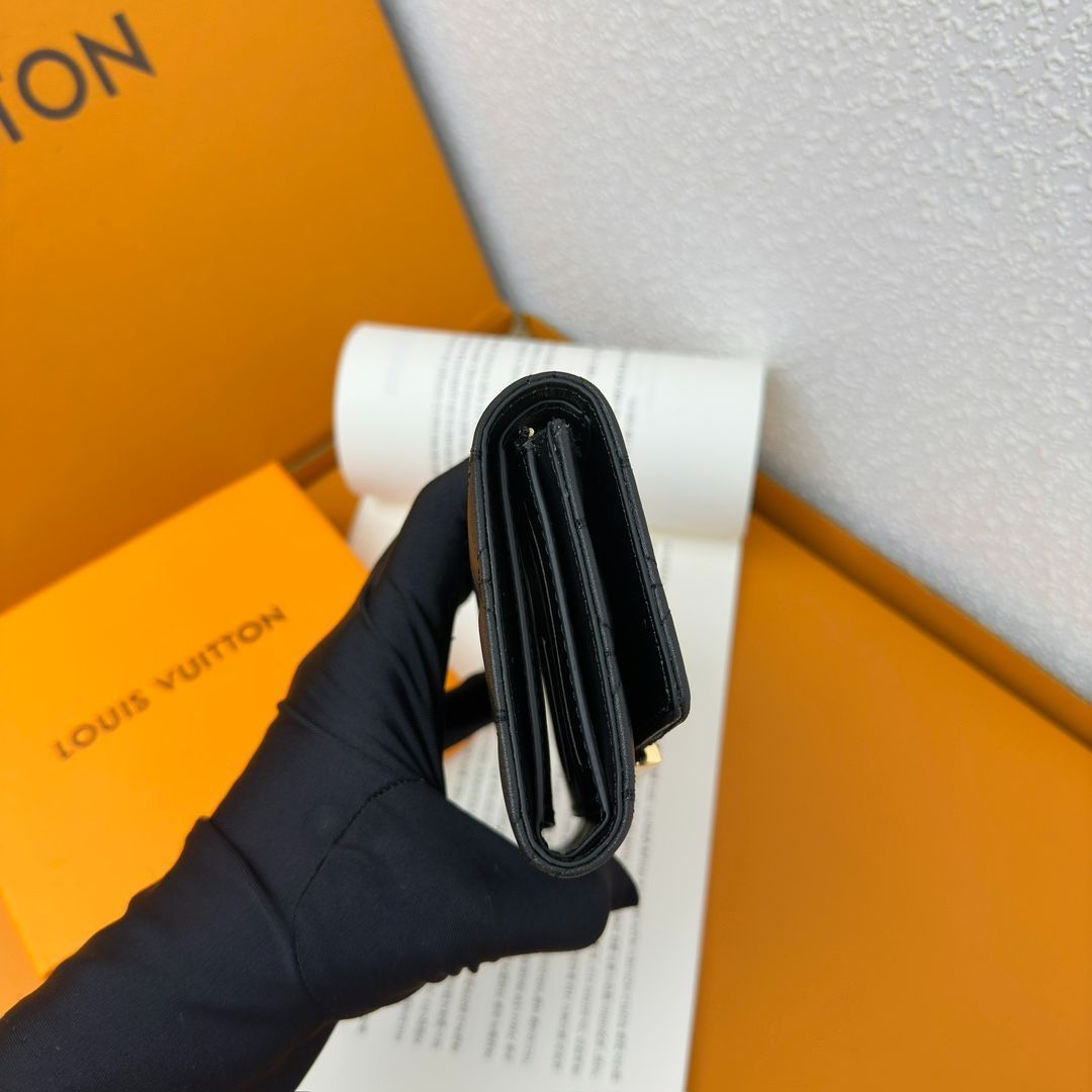 モノグラム刺繍 ブラック