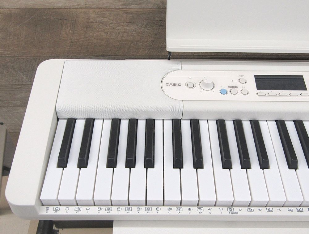 カシオトーン　LK-520 Casio カシオ LK-520 61鍵盤 光ナビゲーションキーボード カシオ