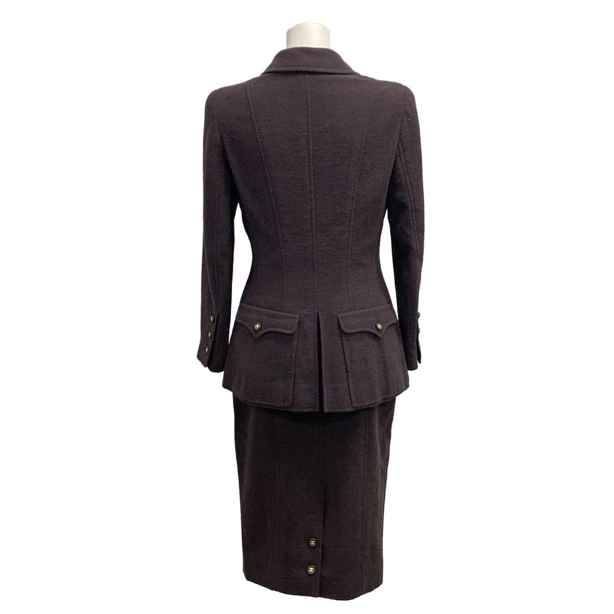 CHANEL シャネル スカートスーツ レディース - P05930 ダークブラウン ココマークボタン ウール