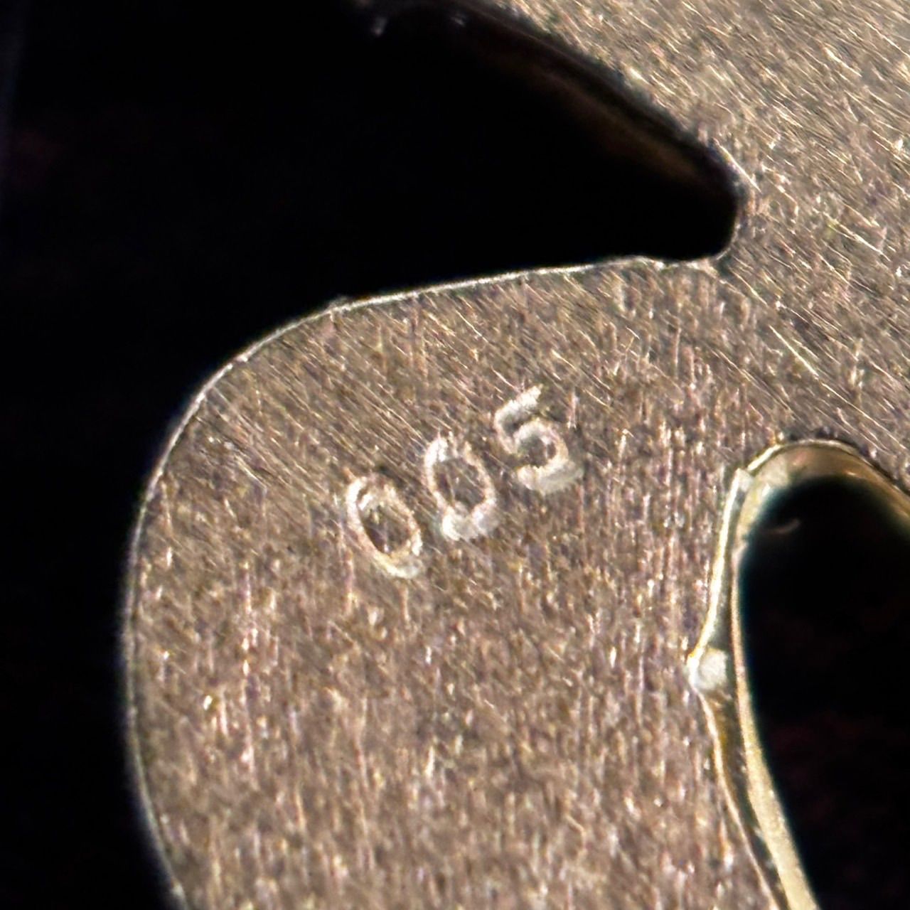 ダイヤモンド0.05ct. 重さ約1g