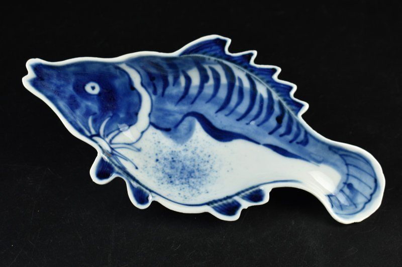 矢口永壽 染付魚型皿