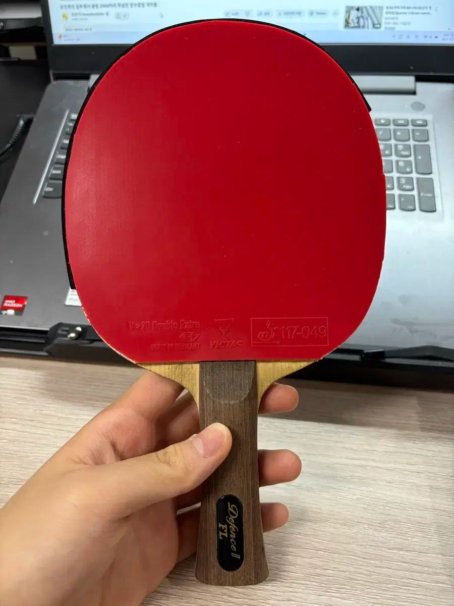 バタフライ ディフェンス II 守備用ラケット ビクタス V20 ダブル エクストラ コレP1