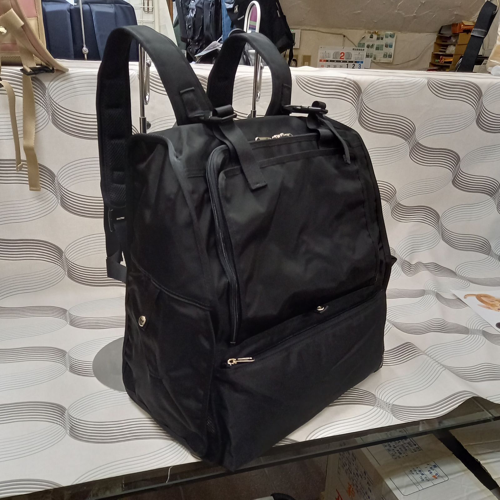 ダッコリュック中 黒