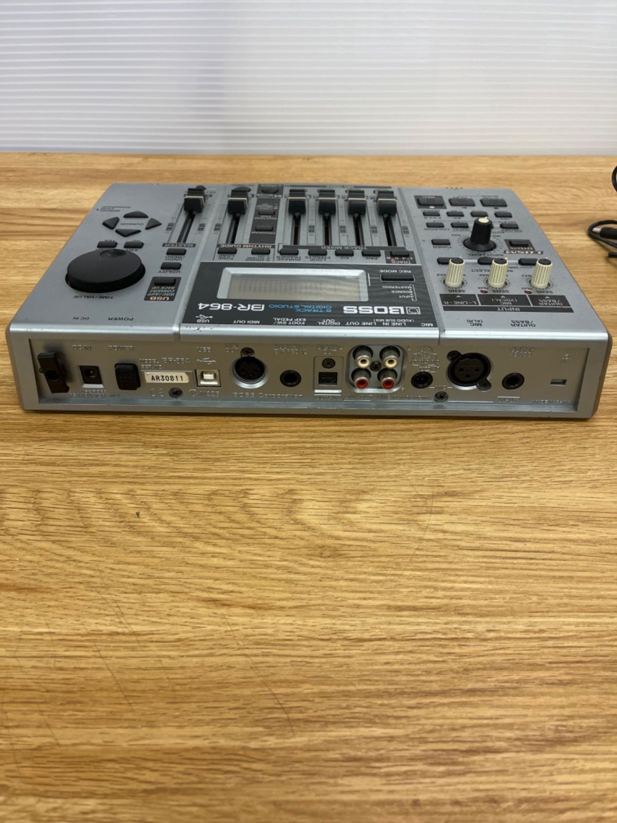 BOSS マルチトラックレコーダー MTR BR-864 br_864_angle_main.jpg