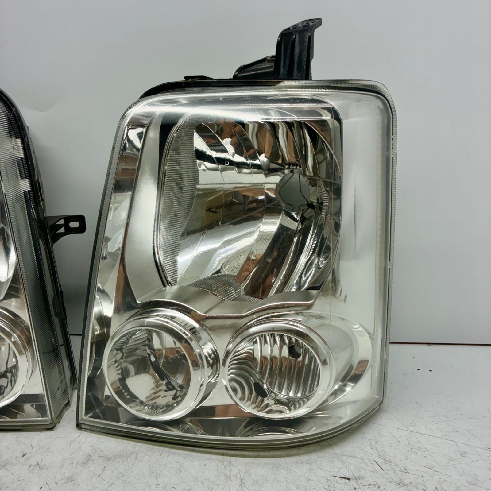 HA25S HA25V HA35S アルト 右 ヘッドライト 運転席側 ハロゲン P8737 ヘッドランプ SK  送料込 即決 スズキ アルト HA25S HA25V HA35S 純正 ハロゲン 右