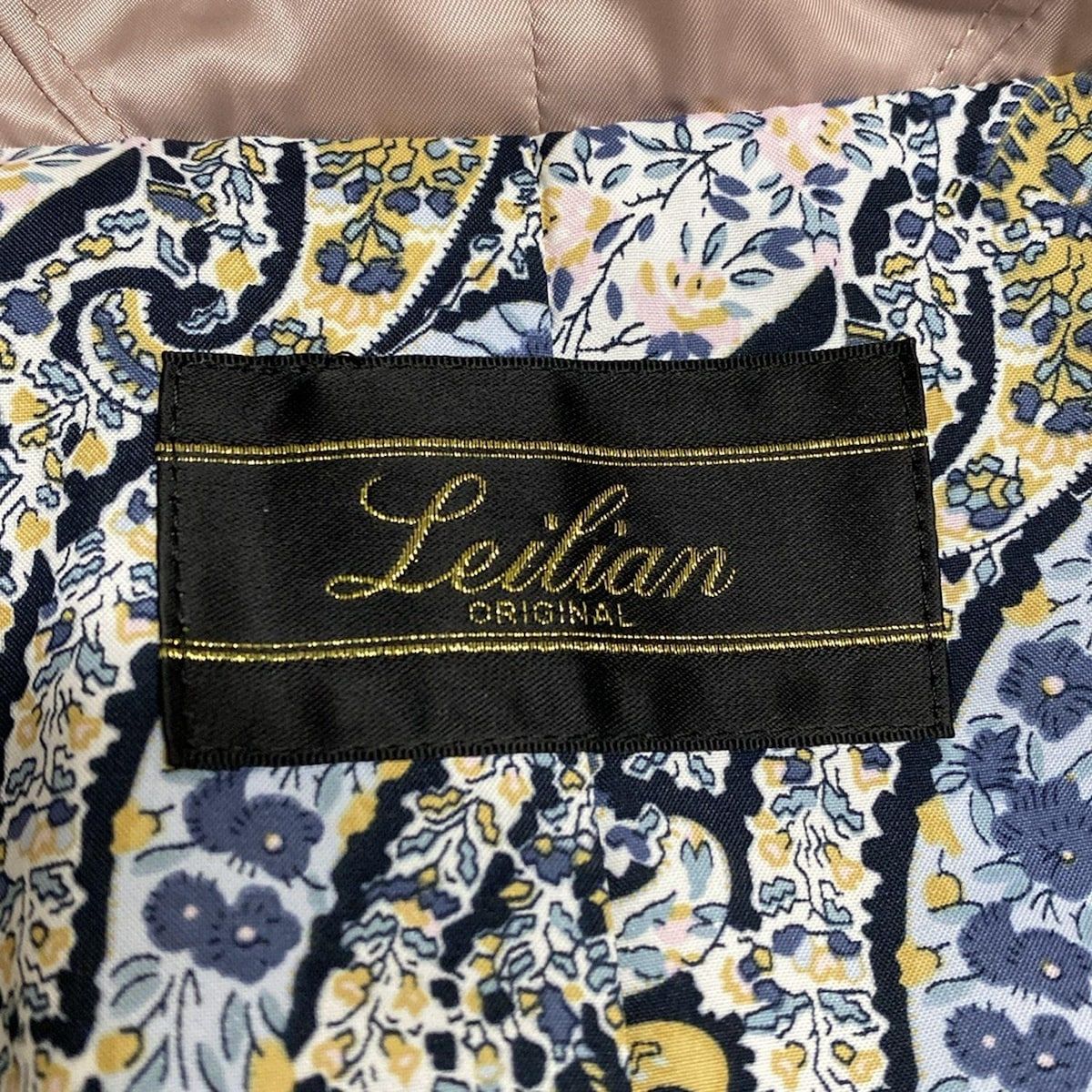 ピンクベージュ×ライトブラウン 長袖