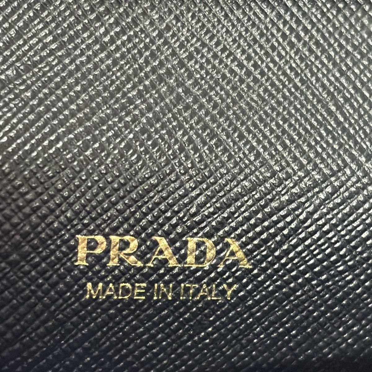 PRADA(プラダ) 名刺入れ - 1MC945 黒 レザー - メルカリ