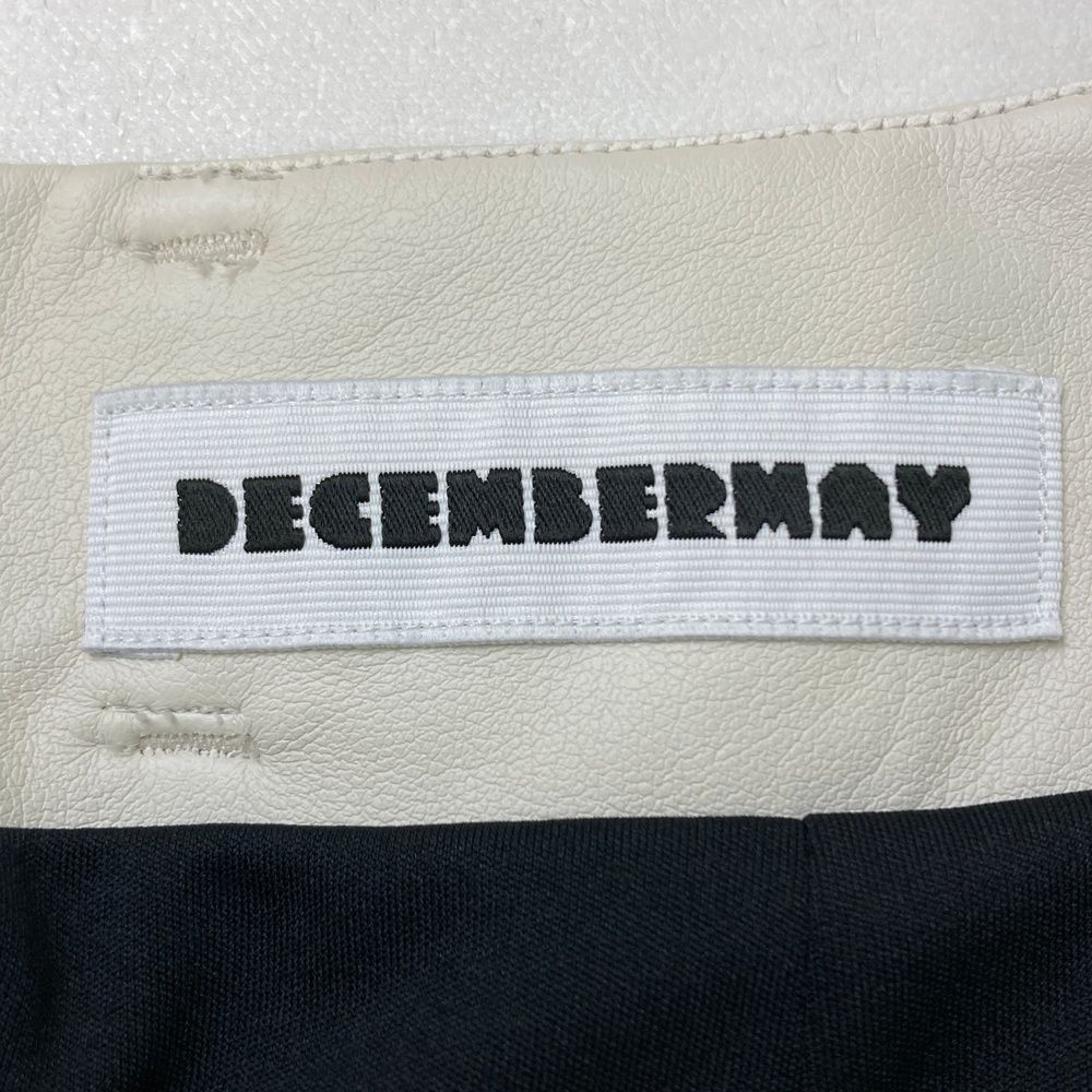 DECEMBER MAY ゴルフ 総柄プリントミニスカート ベージュ コインドット柄 スカート (WOMENS) | new balance golf