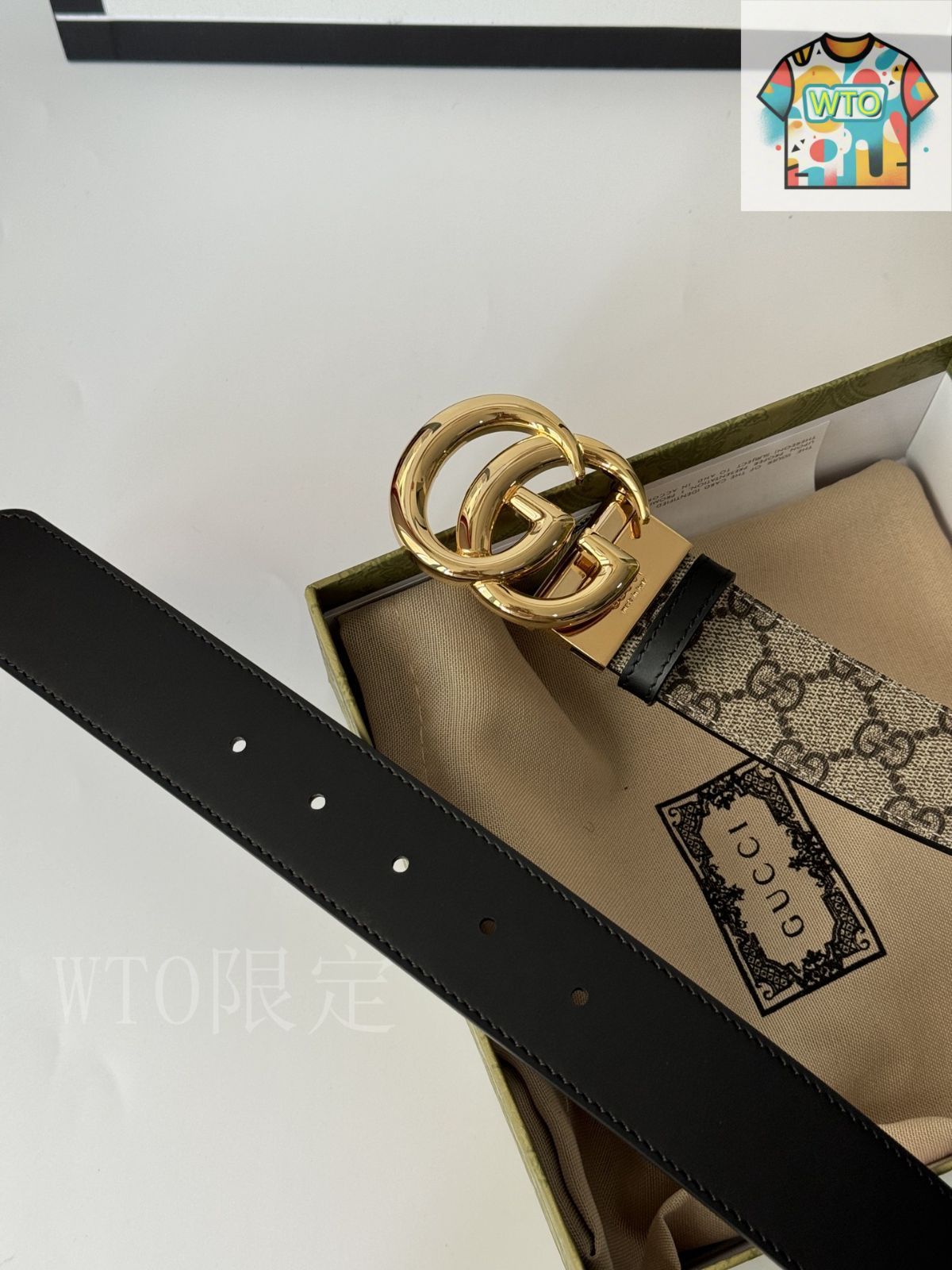 レア⭐️極美品GUCCI ゴールドホワイト ロゴバックル ベルトレディース GUCCI グッチホワイト GGロゴバックル ベルト 白ベルト サイズ95