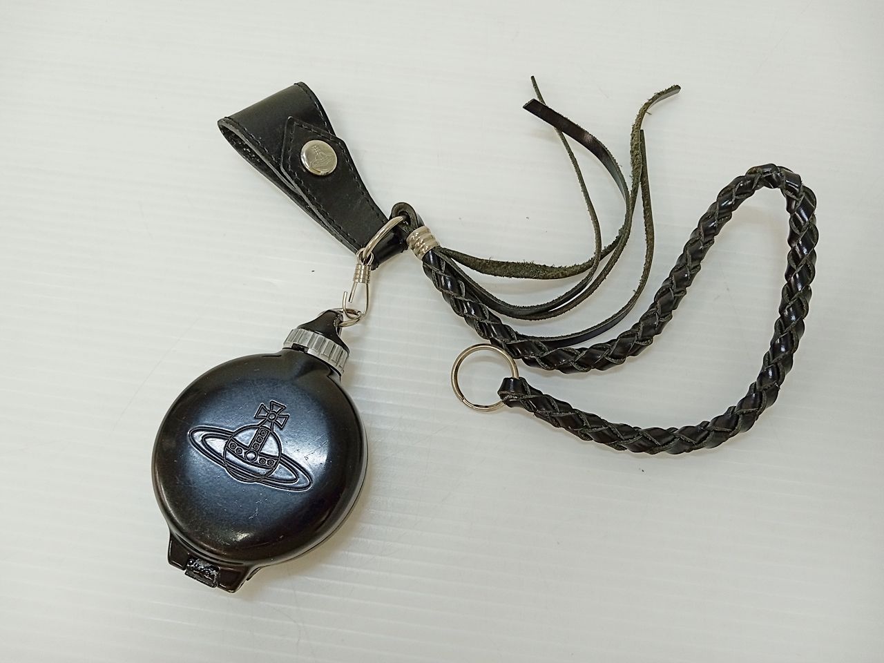 ヴィヴィアンウエストウッド Vivienne Westwood 携帯灰皿 ヴィヴィアンウエストウッドVivienne Westwood オーブ刻印携帯