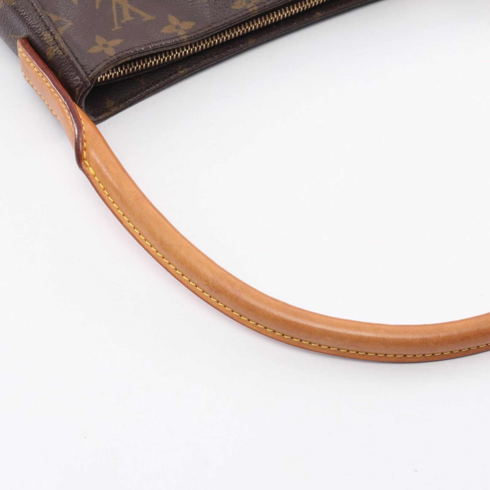 VUITTON ショルダーバッグ