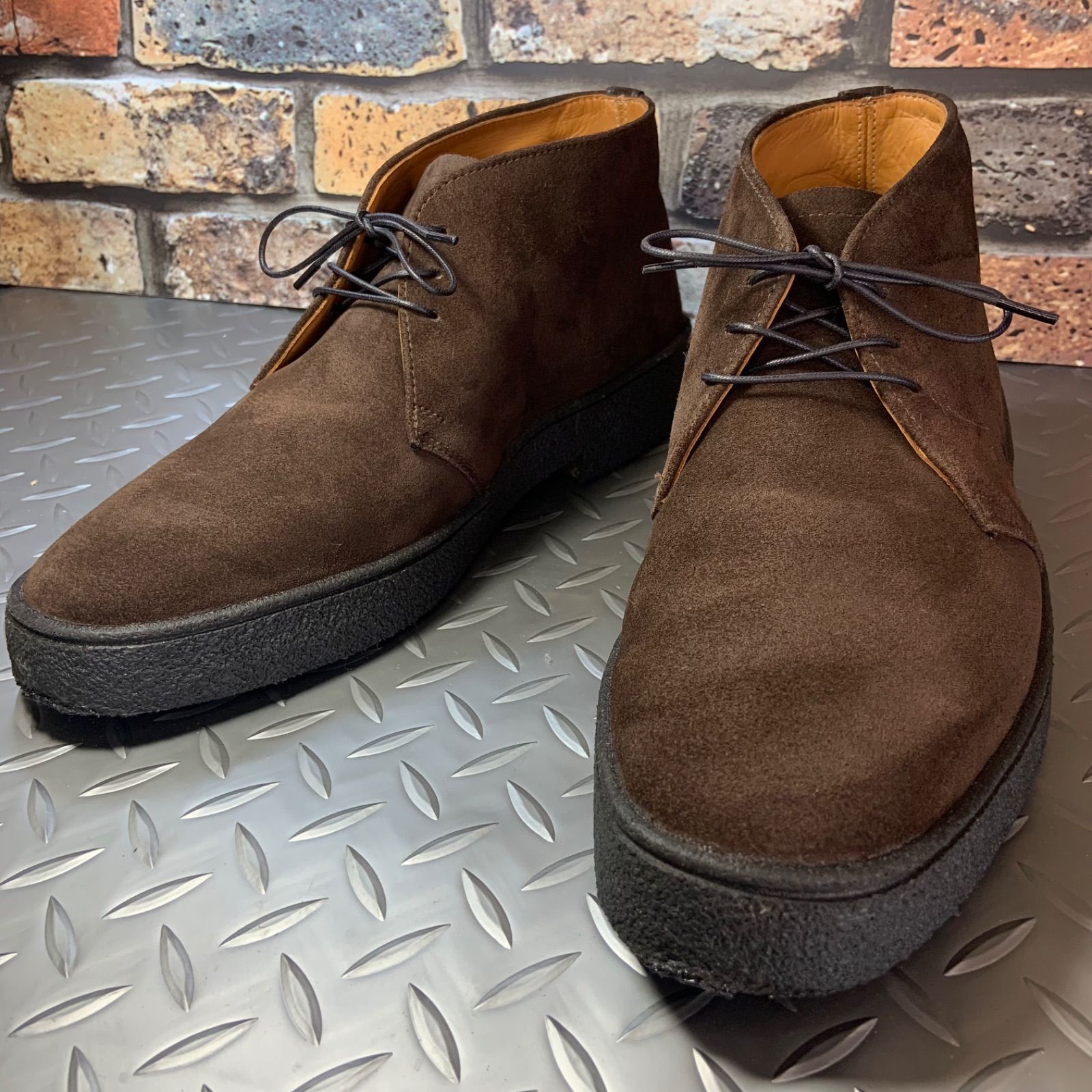 ☆Tricker's 　トリッカーズ マッドガードスウェードチャッカブーツ 　UK8.5 　27.5㎝　(24F7)　トリッカーズ　イギリス製