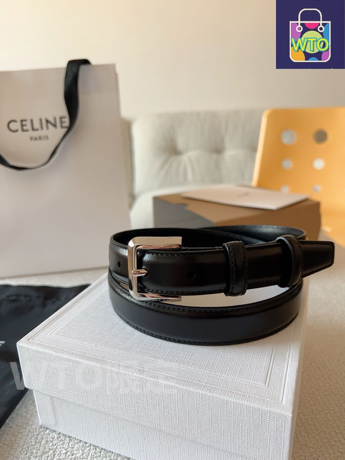 今日WTO】CELINE ELEGANT CHARM TAURILLON レザーベルト-HK53