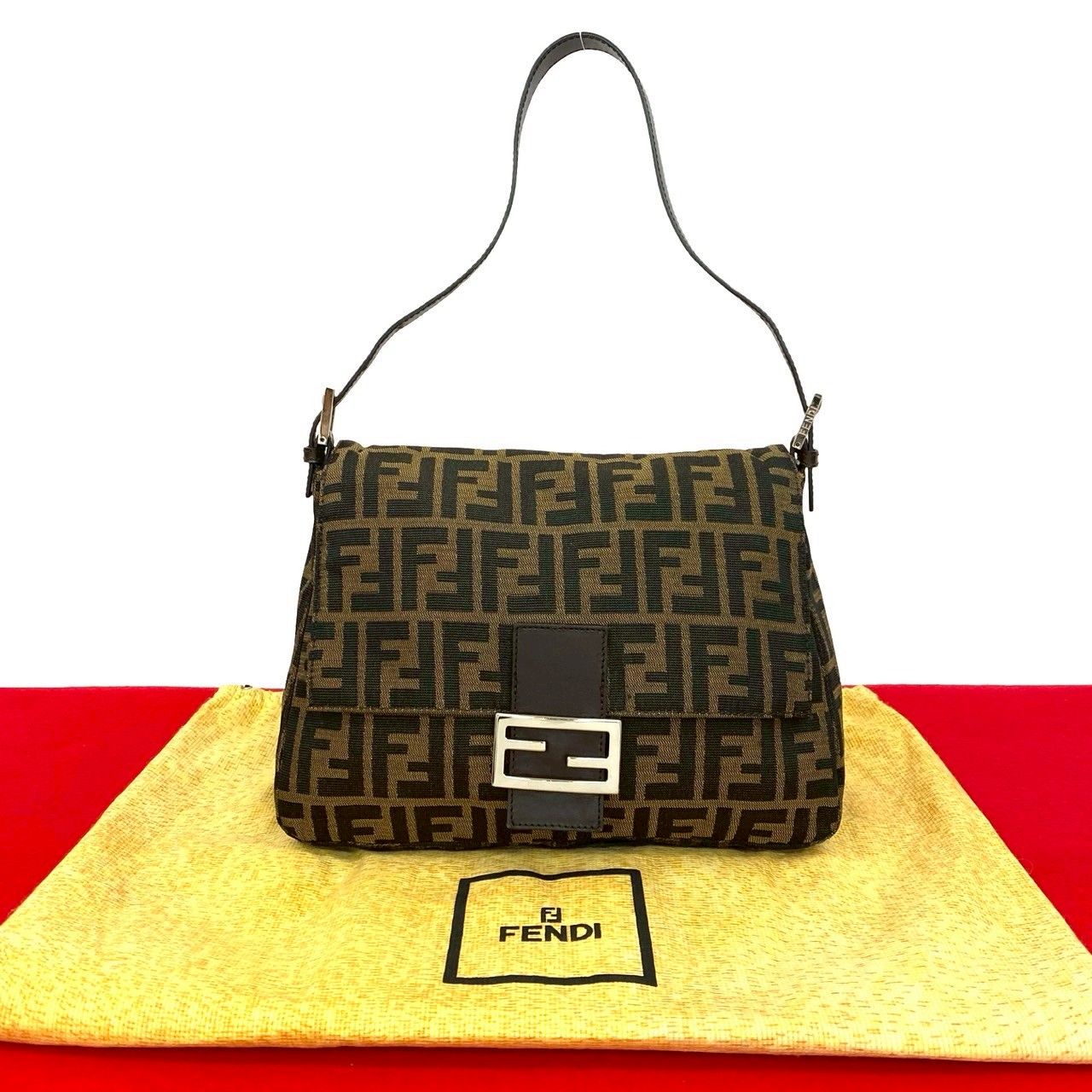 極 美品 袋付 FENDI フェンディ マンマバケット ズッカ FF 柄