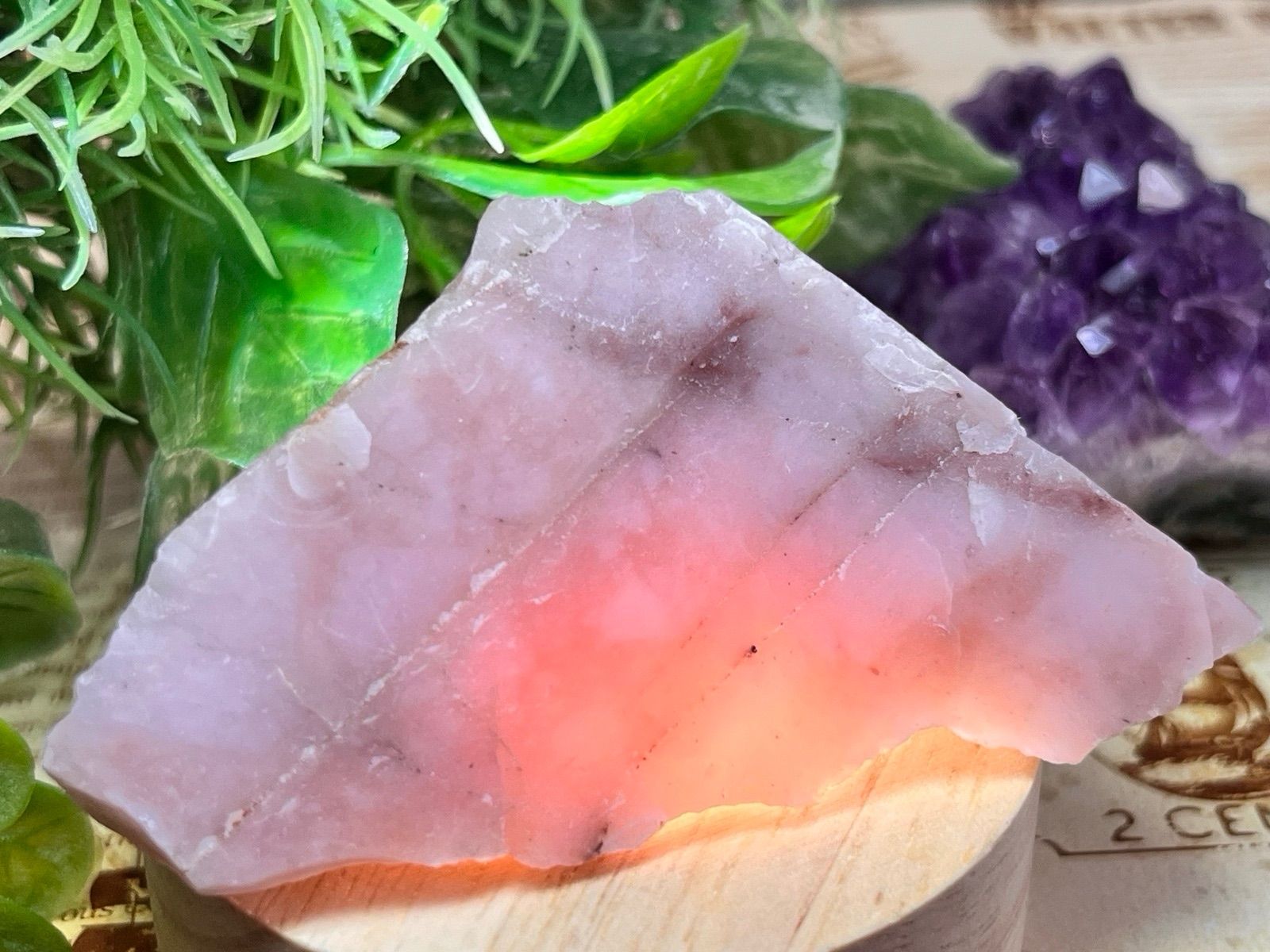 ストロベリーファントムクォーツクラスター 台座付き ファイヤー