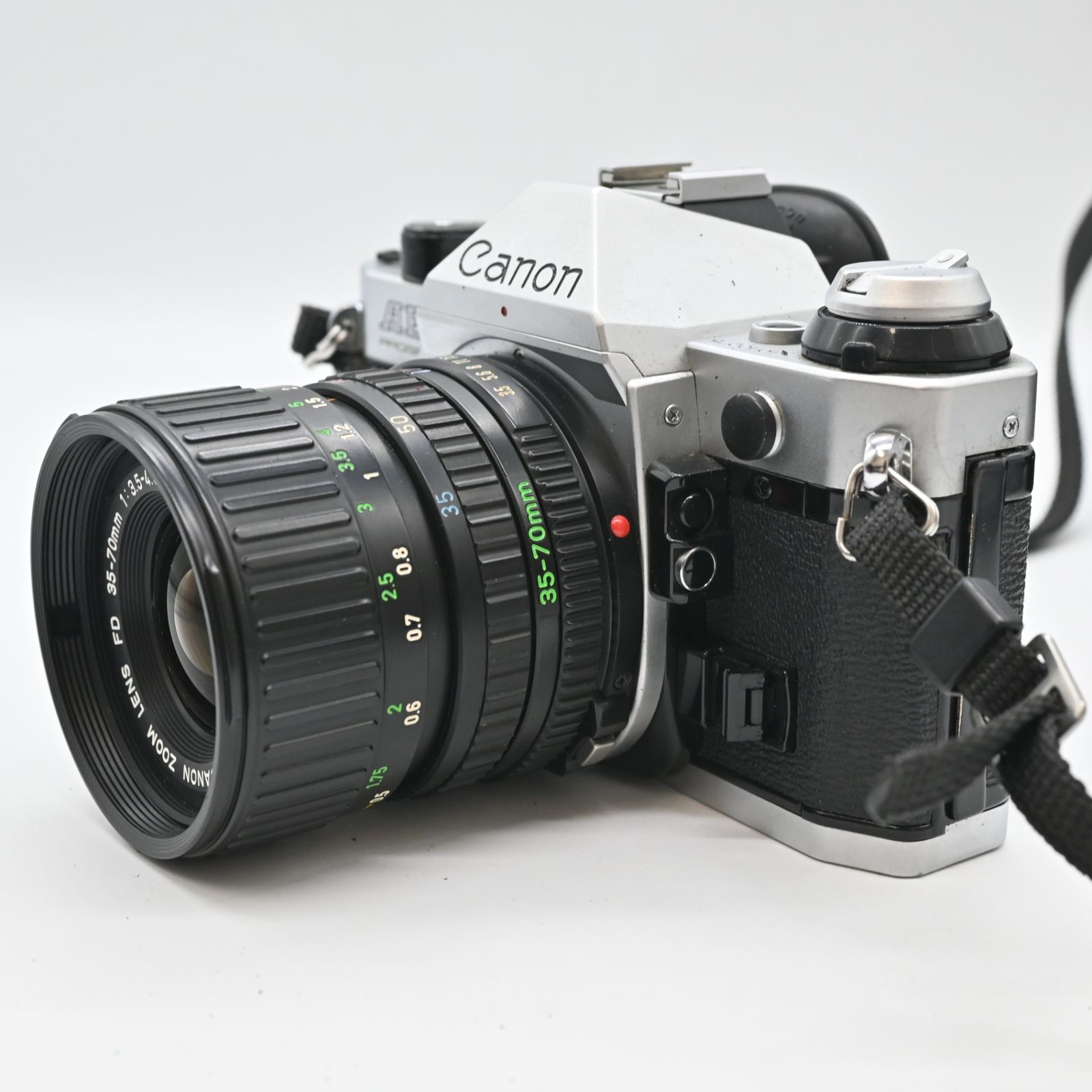 難有品】CANON AE-1 Program + FD 35-70mm 3.5 - 4.5レンズ付き