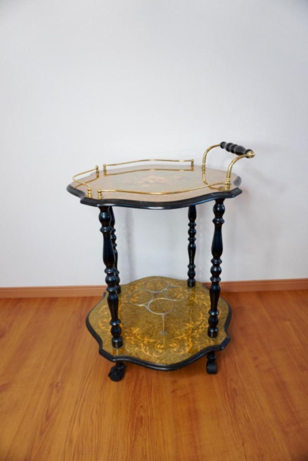 イタリア製 象嵌ワゴン アンティーク キッチンワゴン - メルカリ