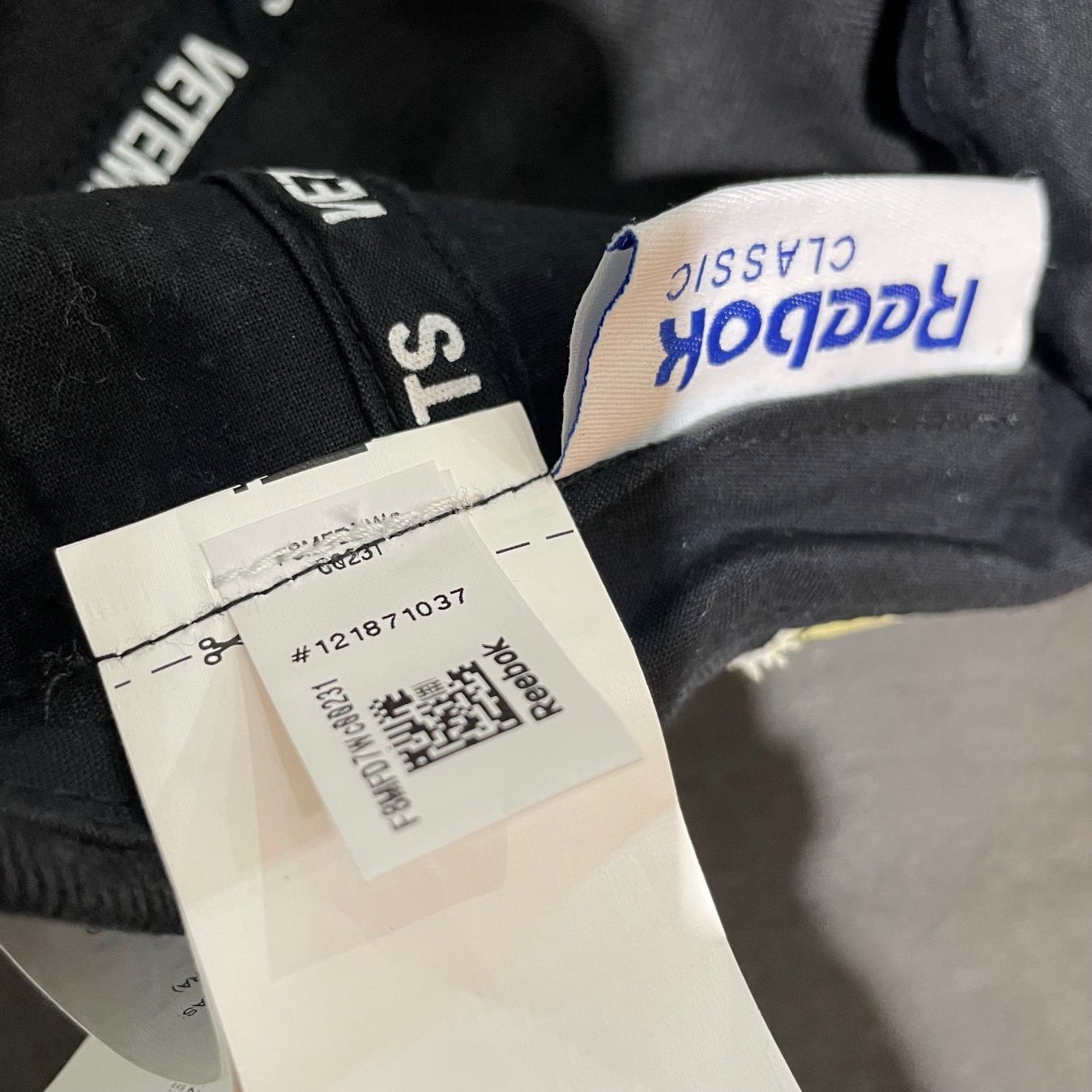 VETEMENTS × Reebok 再構築キャップ 帽子 ヴェトモン リーボック