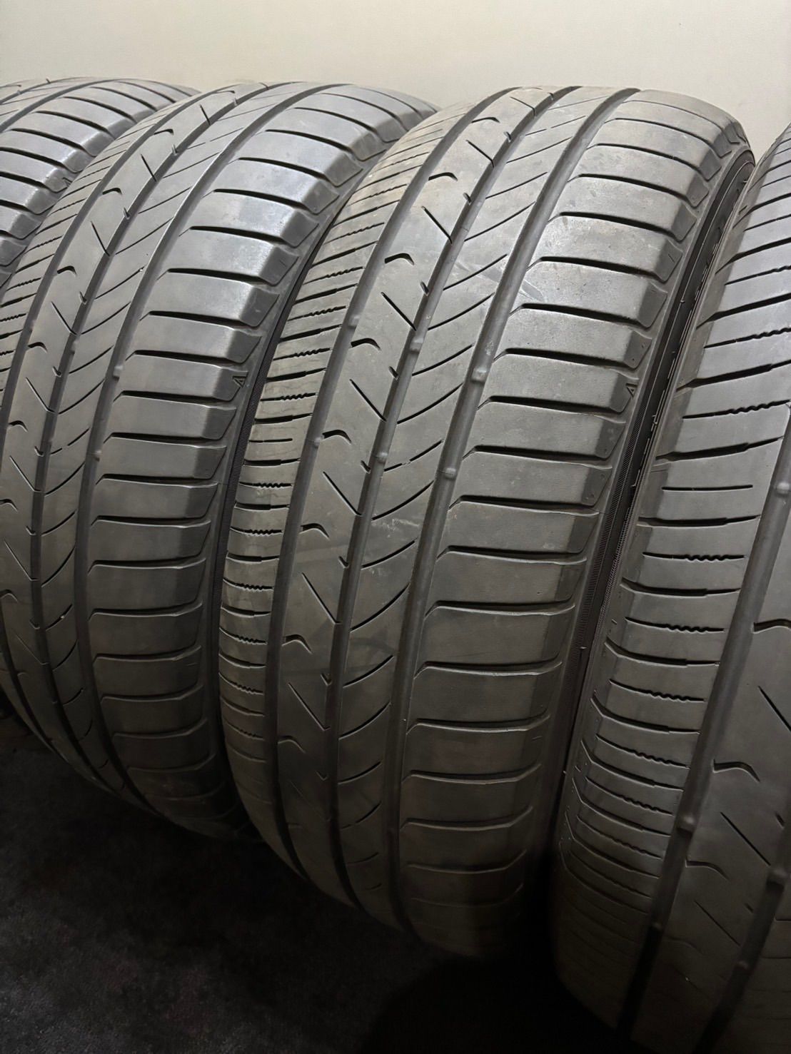 215|65R16 TOYO|TRANPATH mpZ 22年製 夏タイヤ サマータイヤ 4本 アルファード ヴェルファイア 南6-K358