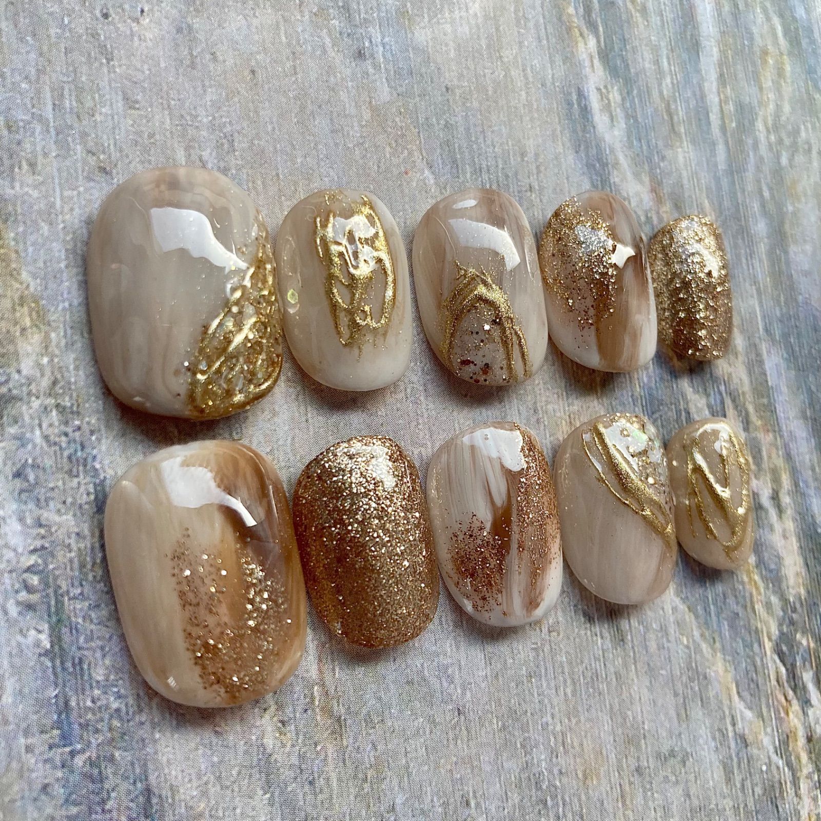 ブラウン ゴールド ホワイト ニュアンスネイル ネイルチップ - メルカリ