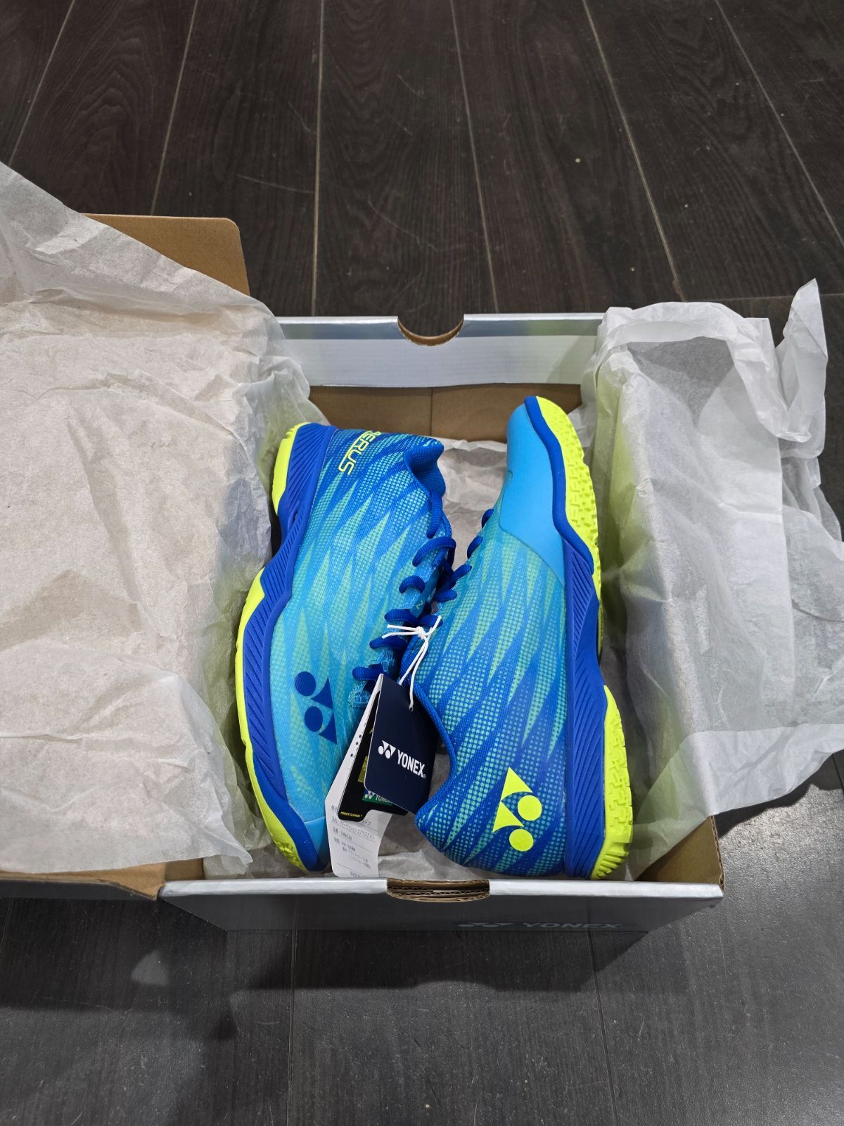 ★入手困難★【シューズ】バドミントンシュー　エアラスZメン　25.0cm、25.5cm　209 トレッキングシューズ