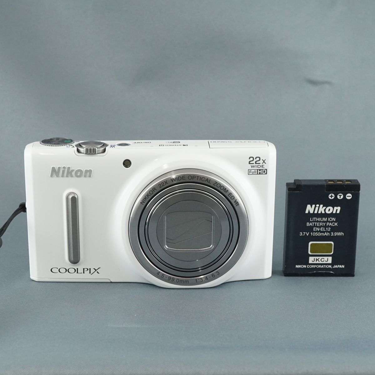 Nikon - Nikon COOLPIX S9600 デジタルカメラ USED美品 本体+バッテリー 光学22倍ズーム 1605万画素 Wi-Fi ホワイト 中古 完動品 CP7375 Nikon COOLPIX S9600 デジタルカメラ USED美品 本体+バッテリー