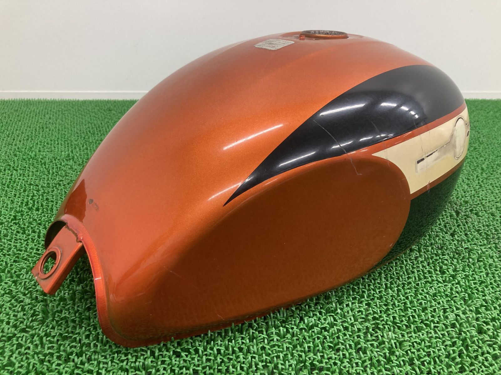 エストレヤ タンク 51081-5284 カワサキ 純正 中古 エストレヤ タンク 51081-5284 カワサキ 純正 中古 - メルカリ