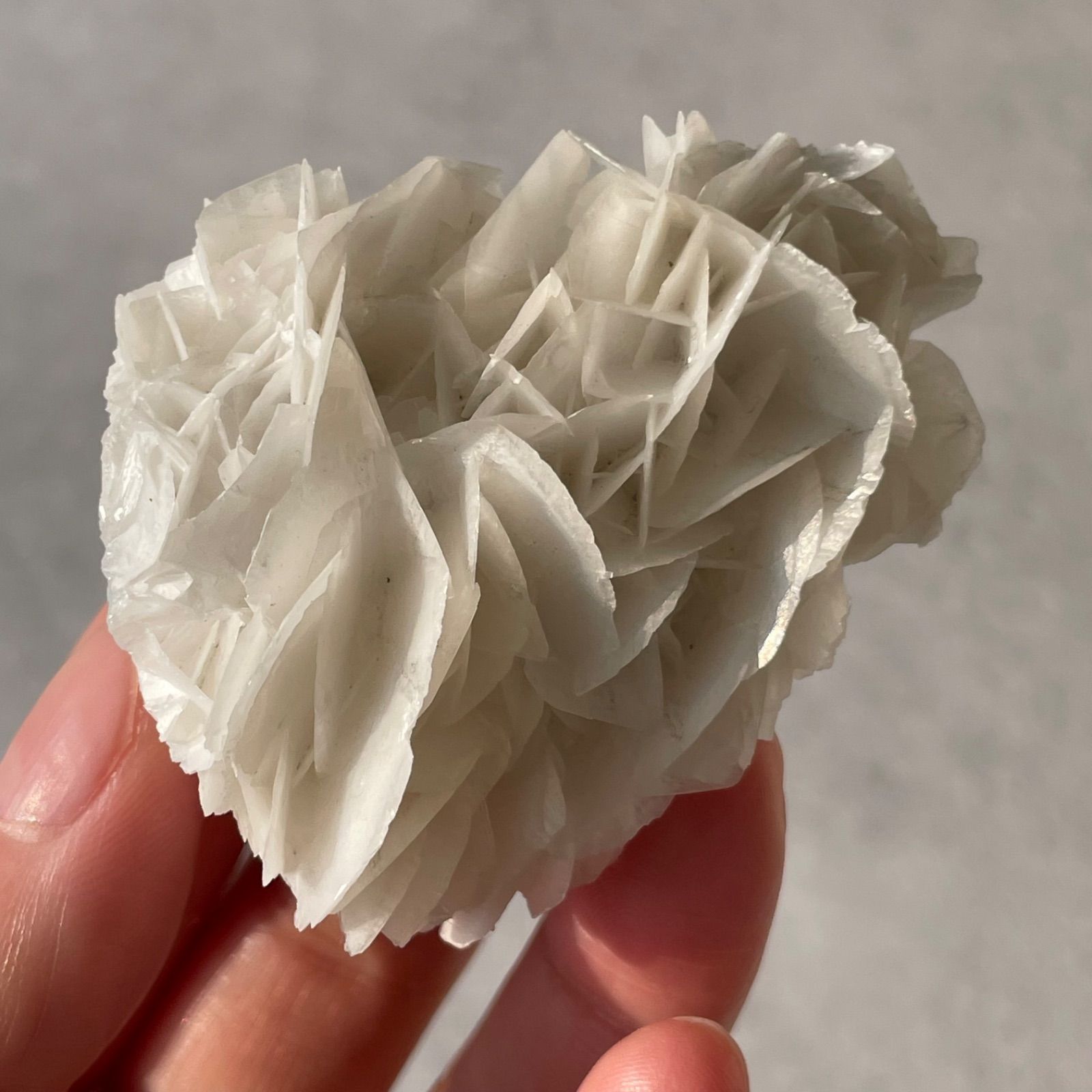 中国　湖南省︎White Rose Calcite ホワイトローズカルサイト|原石|天然石　パワーストーン　gem stone