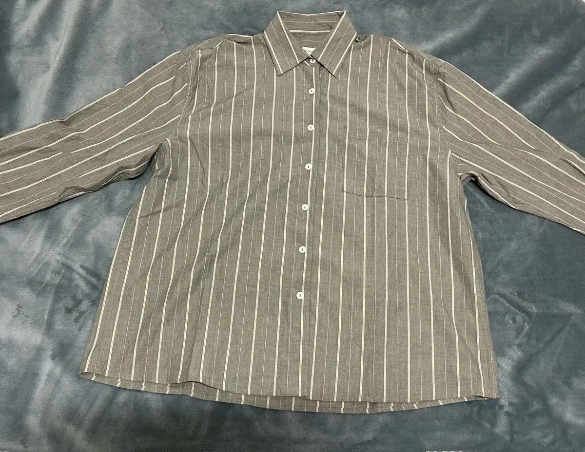 ナッシングリトゥン シャツ チャコール