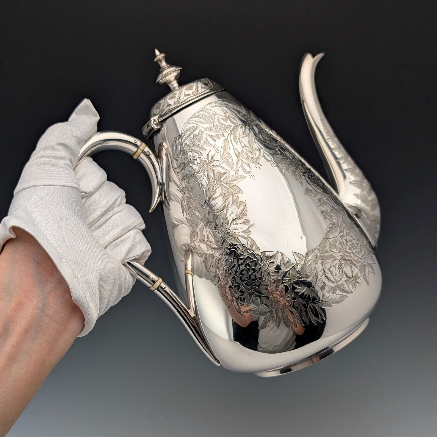1885年頃 英国アンティーク シルバープレート製 コーヒーポット Mappin Brothers 1885年頃 英国アンティーク シルバープレート製 コーヒーポット