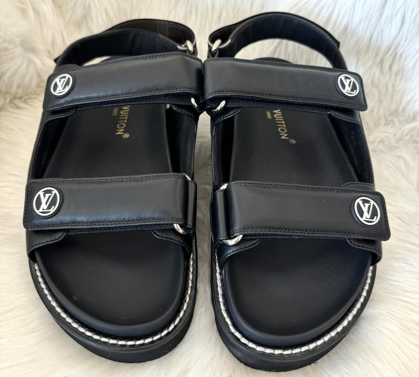 新品未使用　ルイヴィトン パセオライン サンダル LOUIS VUITTON ルイヴィトン 美品 23SS パセオライン フラット