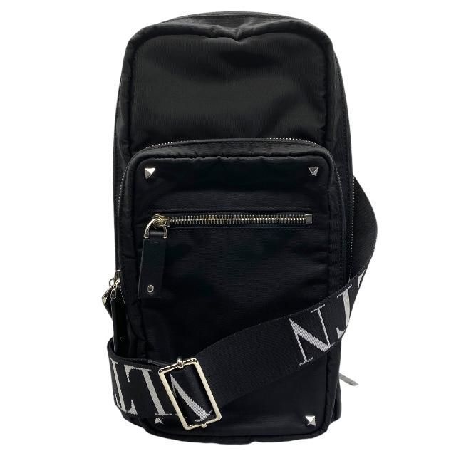 バレンティノ　VLTN ショルダーバッグ　クロスボディバッグ　マットブラック VALENTINO LEATHER VLTN CROSSBODY BAG クロスボディバッグ