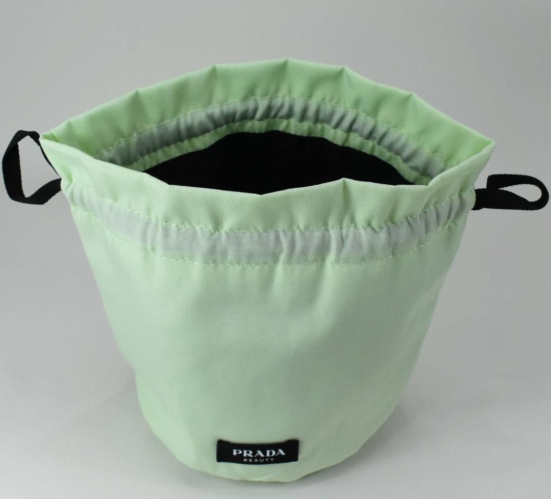 プラダ【PRADA・ノベルティ・ポーチ】＊新品＊ Yahoo!オークション - 新品未使用 正規非売品 プラダ ノベルティ