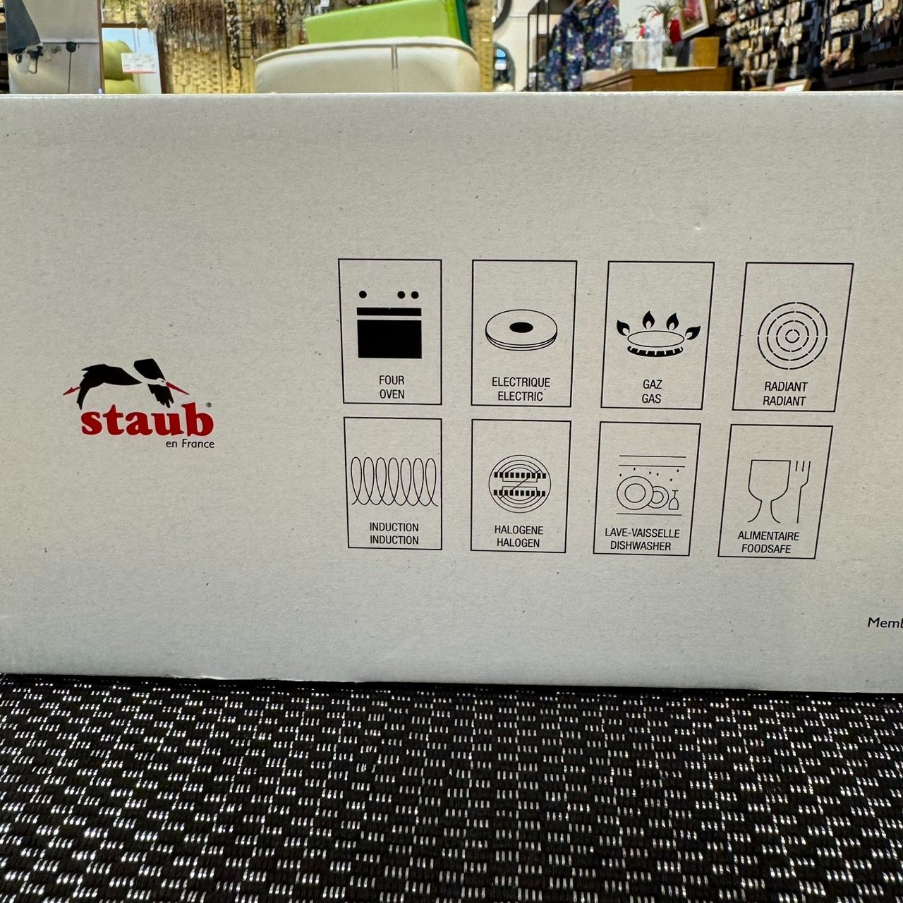 限定セール中！！新品未使用 ストウブ シグネチャー ココット