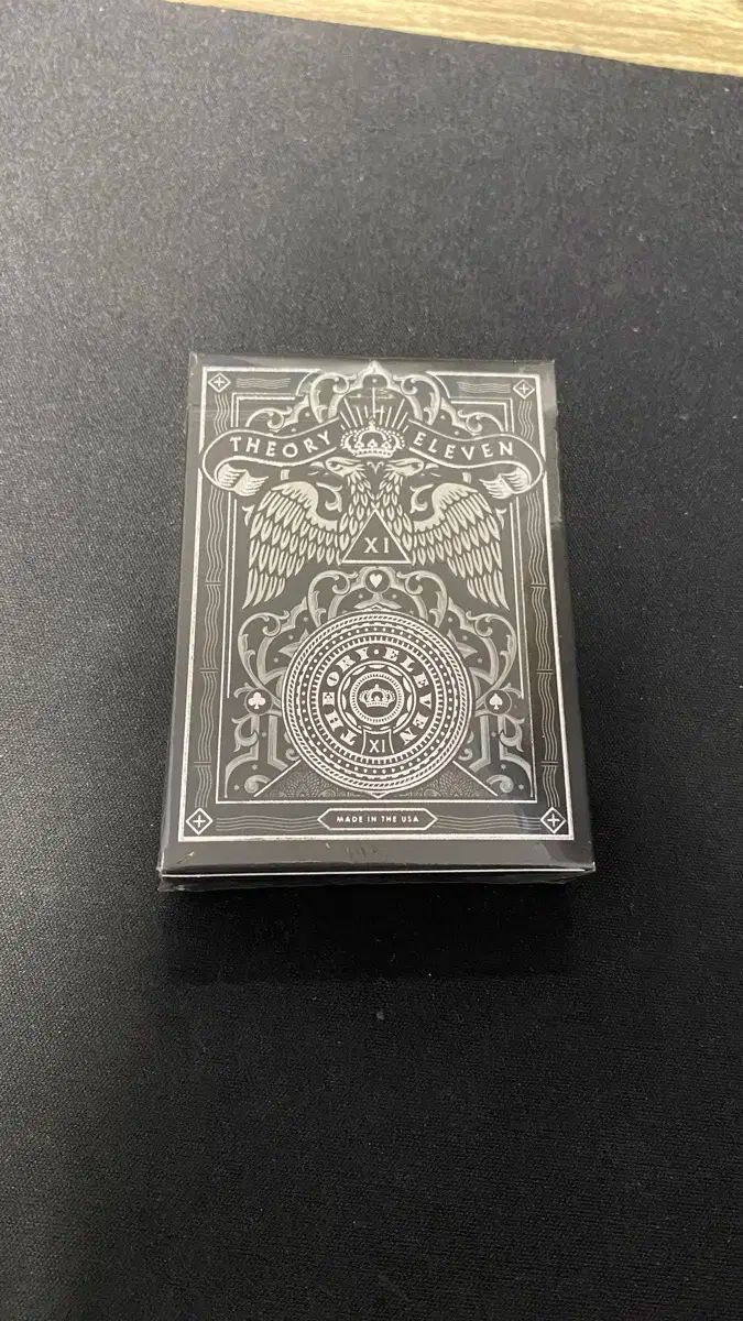 Theory 11 トランプカード カード Rebels デッキ プラスチックパック (未使用)