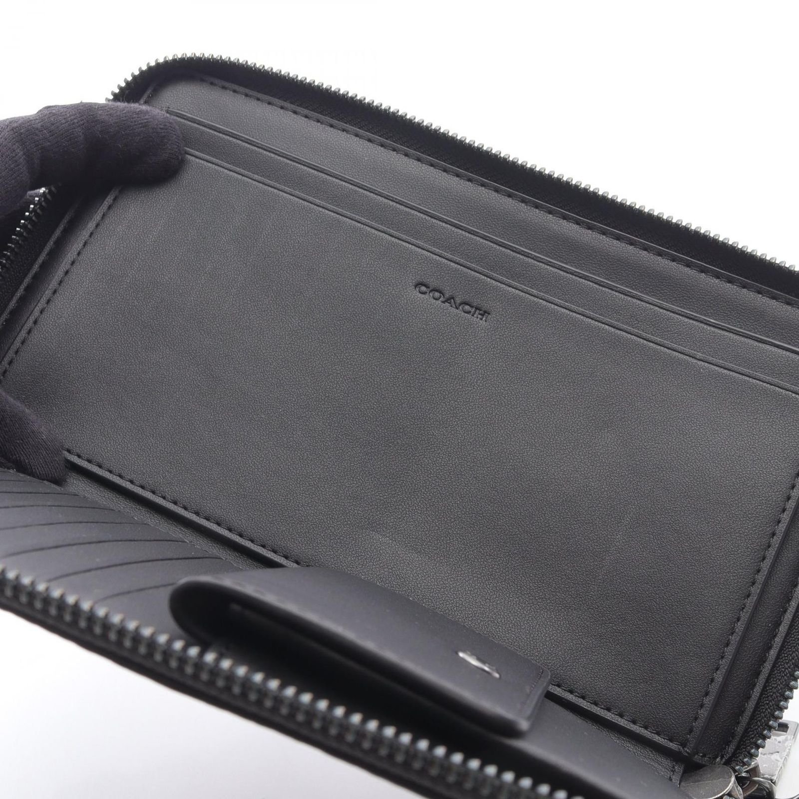 Amazon.co.jp: [コーチ] 財布(長財布) F67637 ブラック デボスド